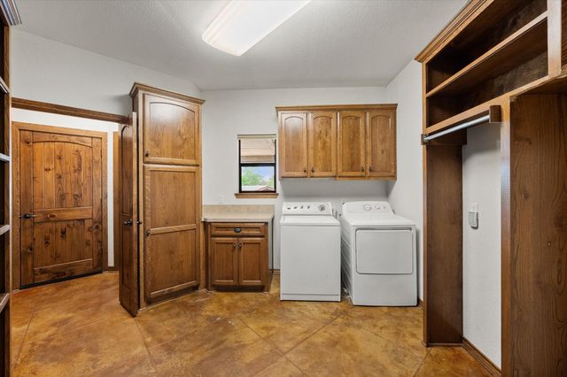 142 Pearl Valley Drive, Kerens, TX 75144