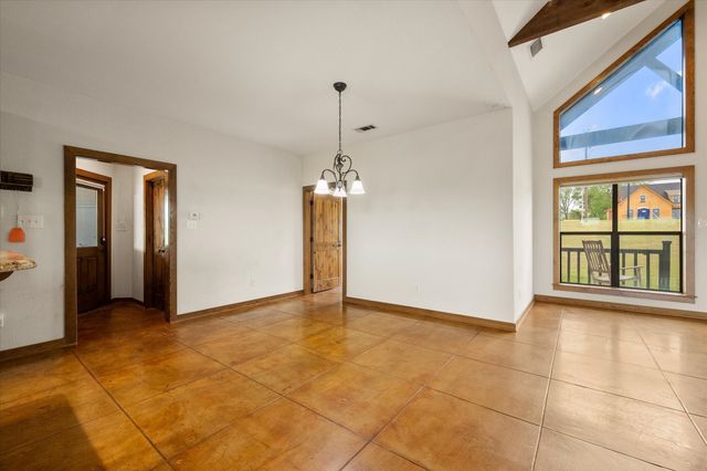 142 Pearl Valley Drive, Kerens, TX 75144