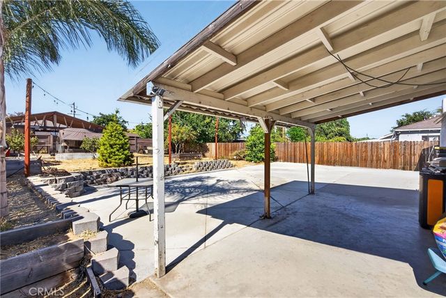 424 E 3rd, Rialto, CA 92376