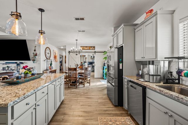 516 Nora Road, Wilson, TX 79381