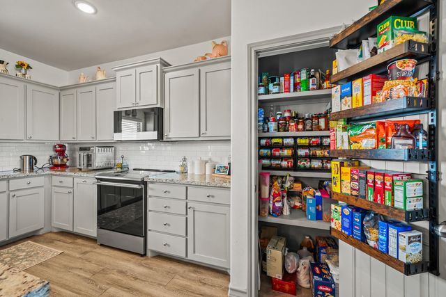 516 Nora Road, Wilson, TX 79381