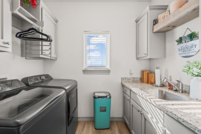 516 Nora Road, Wilson, TX 79381