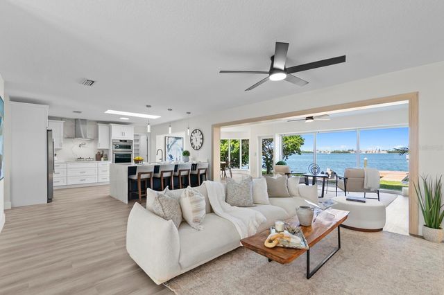 202 DRIFTWOOD LANE, Largo, FL 33770