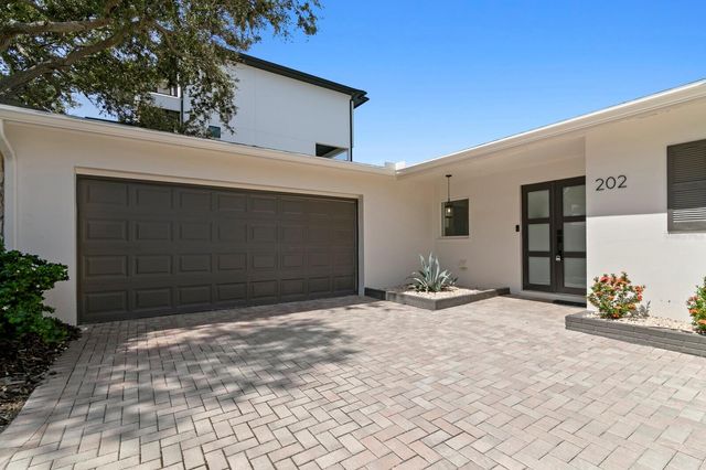 202 DRIFTWOOD LANE, Largo, FL 33770