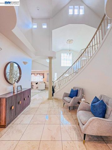 3249 Greenwood Dr, Fremont, CA 94536