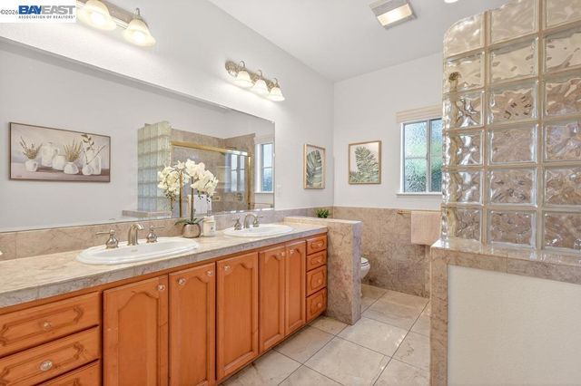 3249 Greenwood Dr, Fremont, CA 94536
