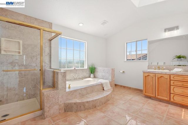 3249 Greenwood Dr, Fremont, CA 94536