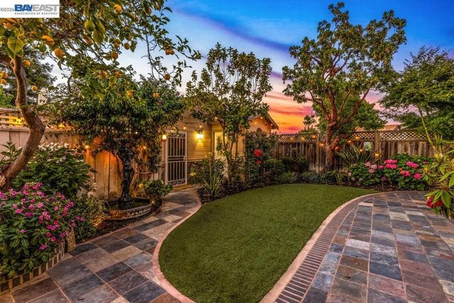 3249 Greenwood Dr, Fremont, CA 94536