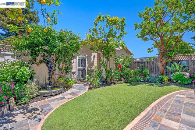 3249 Greenwood Dr, Fremont, CA 94536
