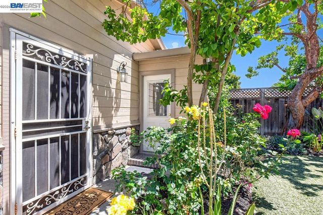 3249 Greenwood Dr, Fremont, CA 94536