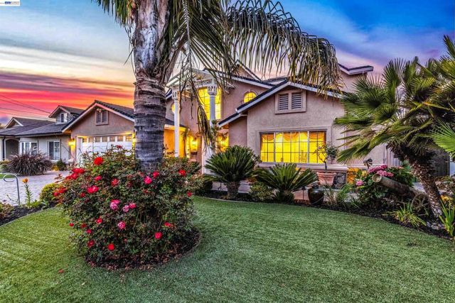 3249 Greenwood Dr, Fremont, CA 94536