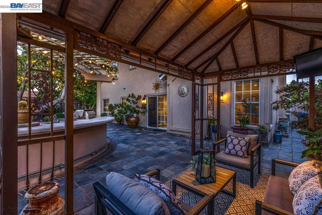 3249 Greenwood Dr, Fremont, CA 94536