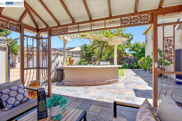 3249 Greenwood Dr, Fremont, CA 94536