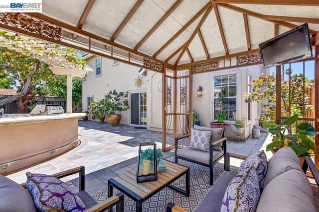 3249 Greenwood Dr, Fremont, CA 94536