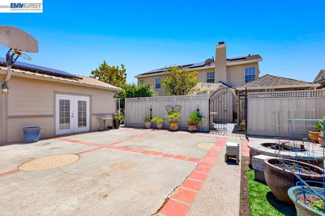 3249 Greenwood Dr, Fremont, CA 94536