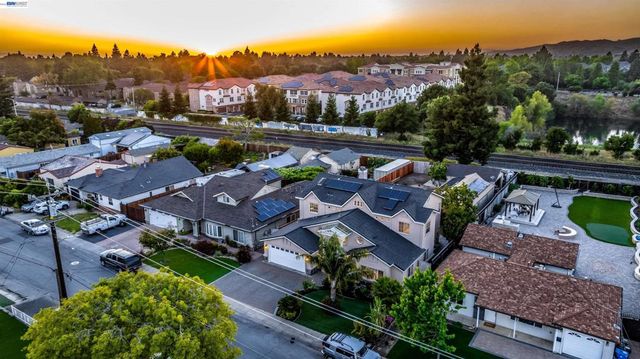 3249 Greenwood Dr, Fremont, CA 94536