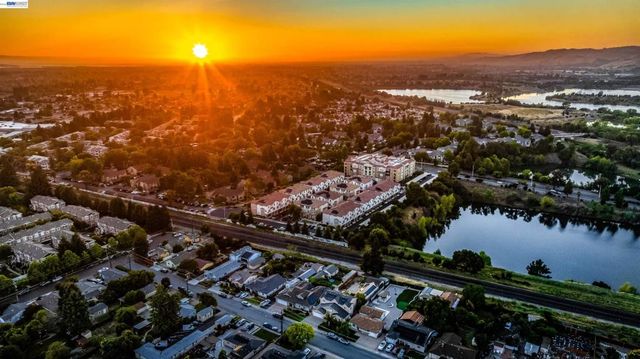 3249 Greenwood Dr, Fremont, CA 94536