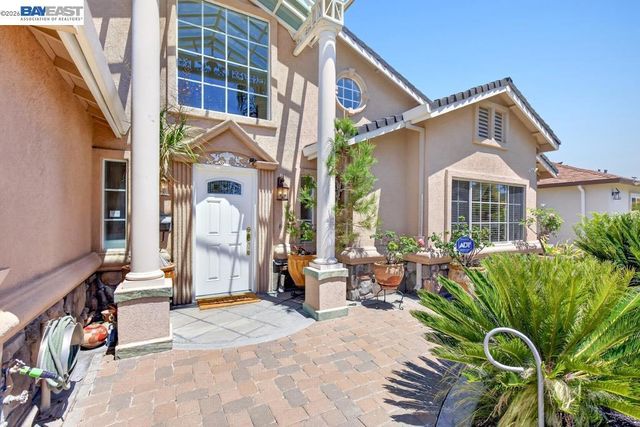 3249 Greenwood Dr, Fremont, CA 94536