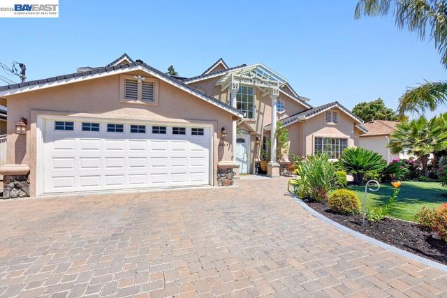 3249 Greenwood Dr, Fremont, CA 94536