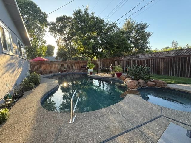 8697 Quail Oak Way, Orangevale, CA 95662