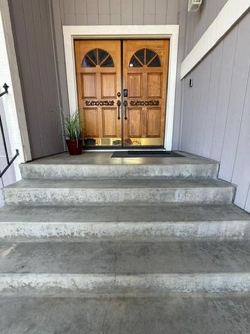 8697 Quail Oak Way, Orangevale, CA 95662