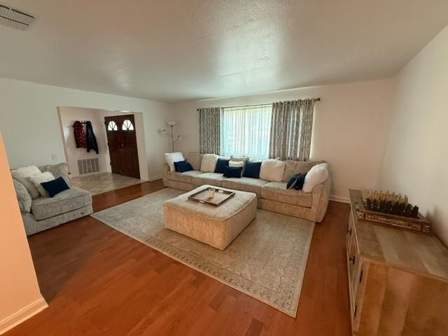 8697 Quail Oak Way, Orangevale, CA 95662