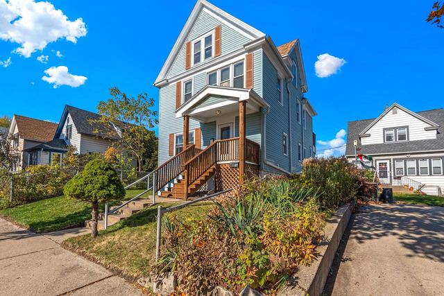 138 E Rosedale AVENUE #138A, Milwaukee, WI 53207