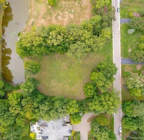 0000 WOODLYNNE Drive, Bingham Farms Village, MI 48025