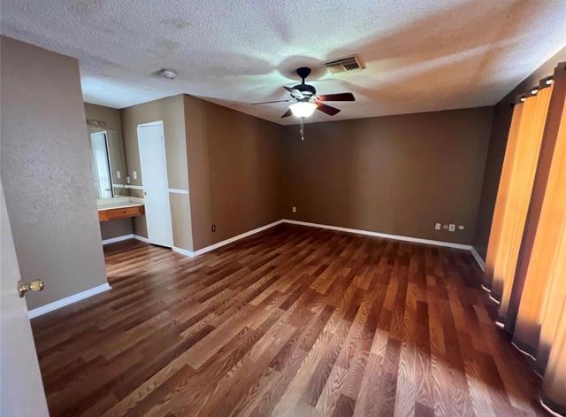 11907 N Fairhollow Lane, Houston, TX 77043