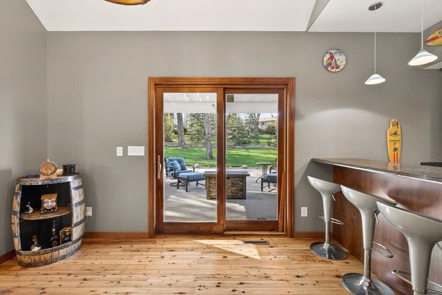 1216 E APPLE CREEK ROAD, Appleton, WI 54913