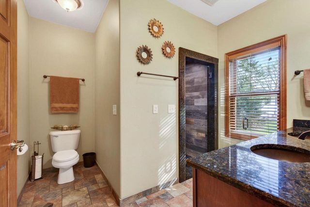 1216 E APPLE CREEK ROAD, Appleton, WI 54913