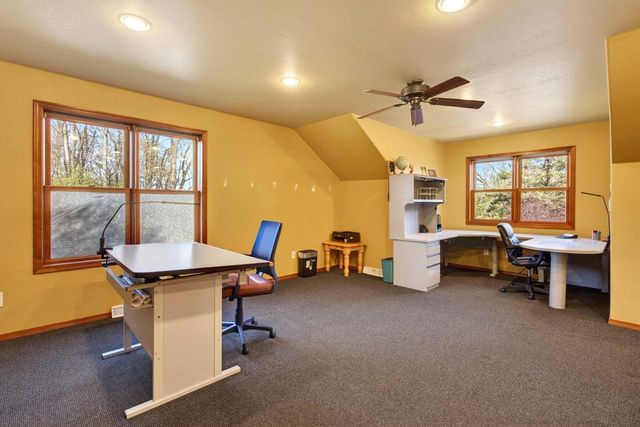 1216 E APPLE CREEK ROAD, Appleton, WI 54913