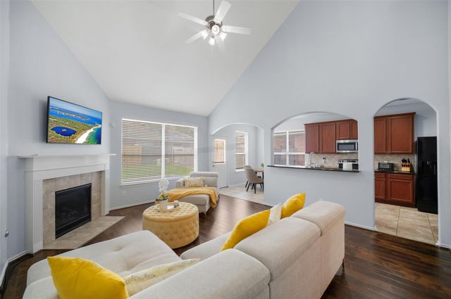 21822 Winsome Rose Court, Cypress, TX 77433