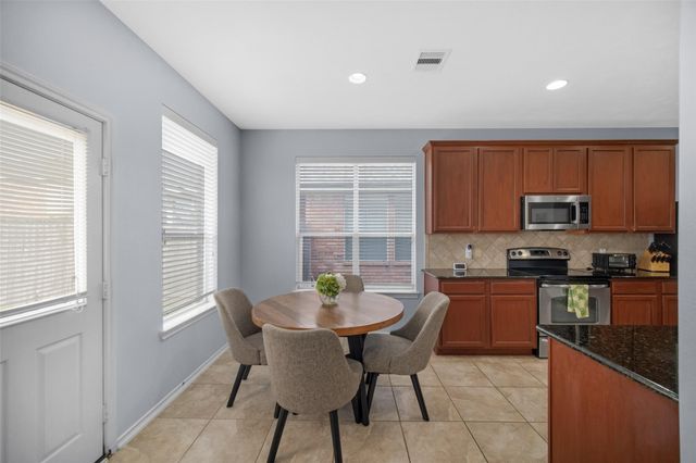 21822 Winsome Rose Court, Cypress, TX 77433
