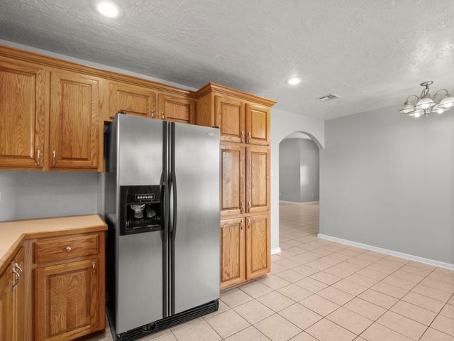 191 Delia Dr, Leesville, LA 71446