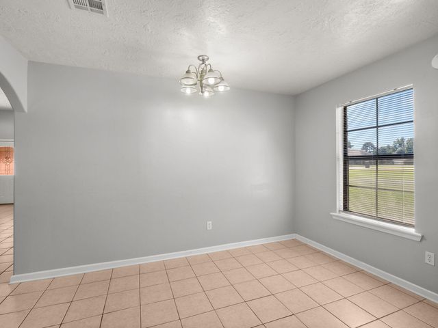 191 Delia Dr, Leesville, LA 71446