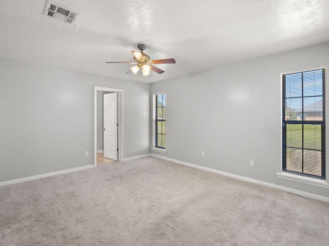 191 Delia Dr, Leesville, LA 71446