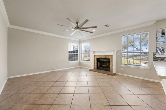 3893 Royal Troon DR, Round Rock, TX 78664