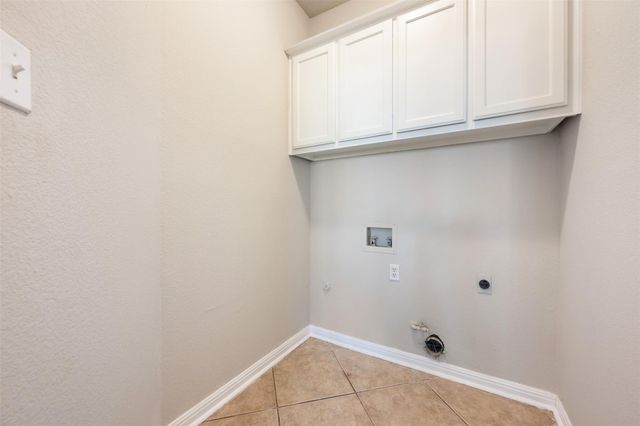 3893 Royal Troon DR, Round Rock, TX 78664