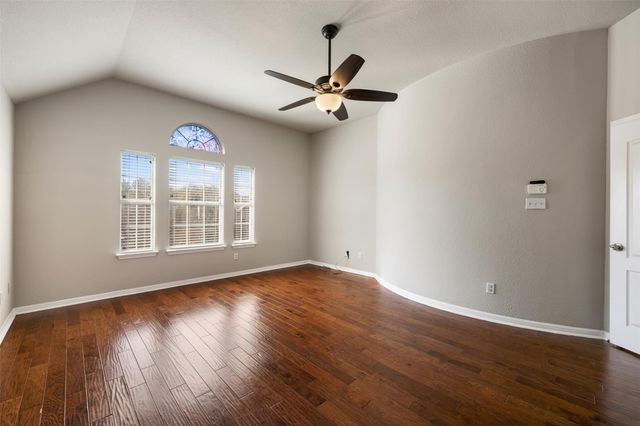 3893 Royal Troon DR, Round Rock, TX 78664