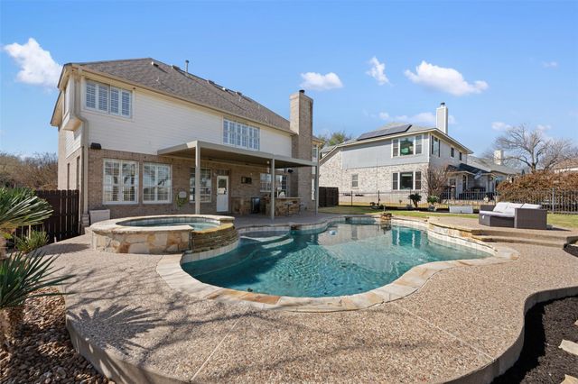 3893 Royal Troon DR, Round Rock, TX 78664