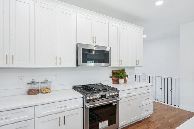 11532 W Tess Creek STREET, Franklin, WI 53132