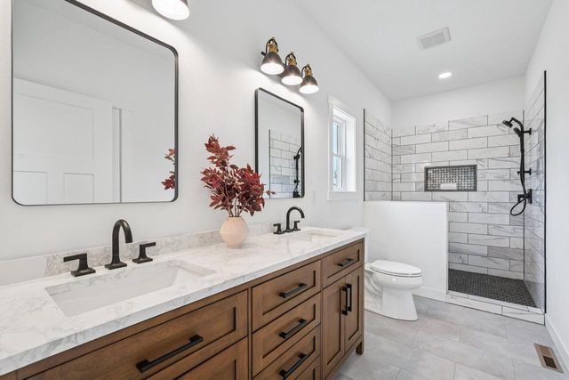 11532 W Tess Creek STREET, Franklin, WI 53132