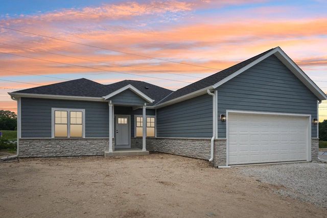 11532 W Tess Creek STREET, Franklin, WI 53132