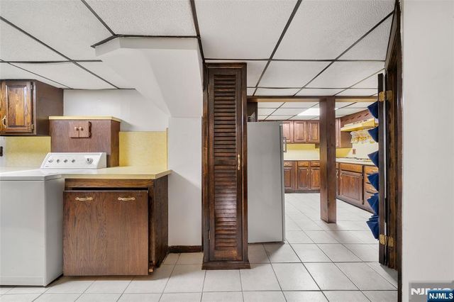 32-06 Rosalie Street, Fair Lawn, NJ 07410