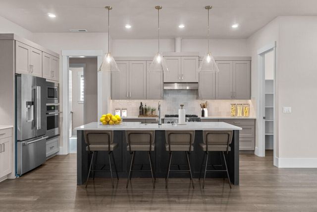 1372 NW Ochoa Drive, Bend, OR 97703
