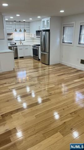 17 Zabriskie Street 1705, Hackensack, NJ 07601