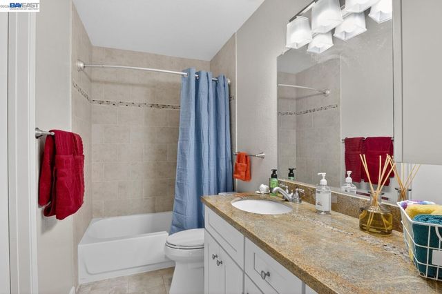 218 Apollo 3, Hercules, CA 94547