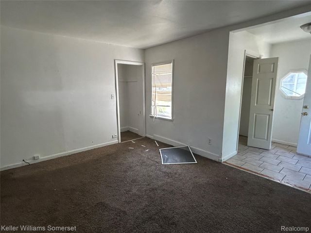 23076 Melrose Avenue, Eastpointe, MI 48021