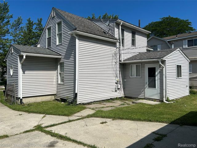 23076 Melrose Avenue, Eastpointe, MI 48021